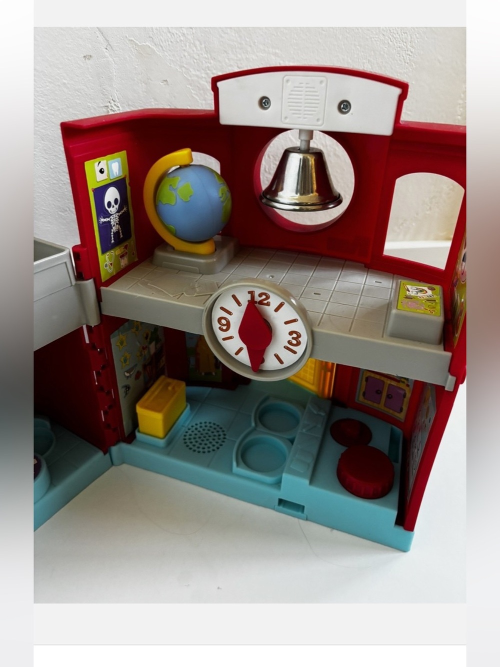 2018 Fisher Price Little People School